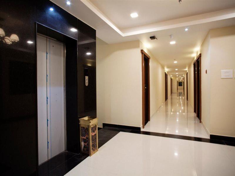 Hotel Mahalakshmi Residency Kolluru Bagian luar foto