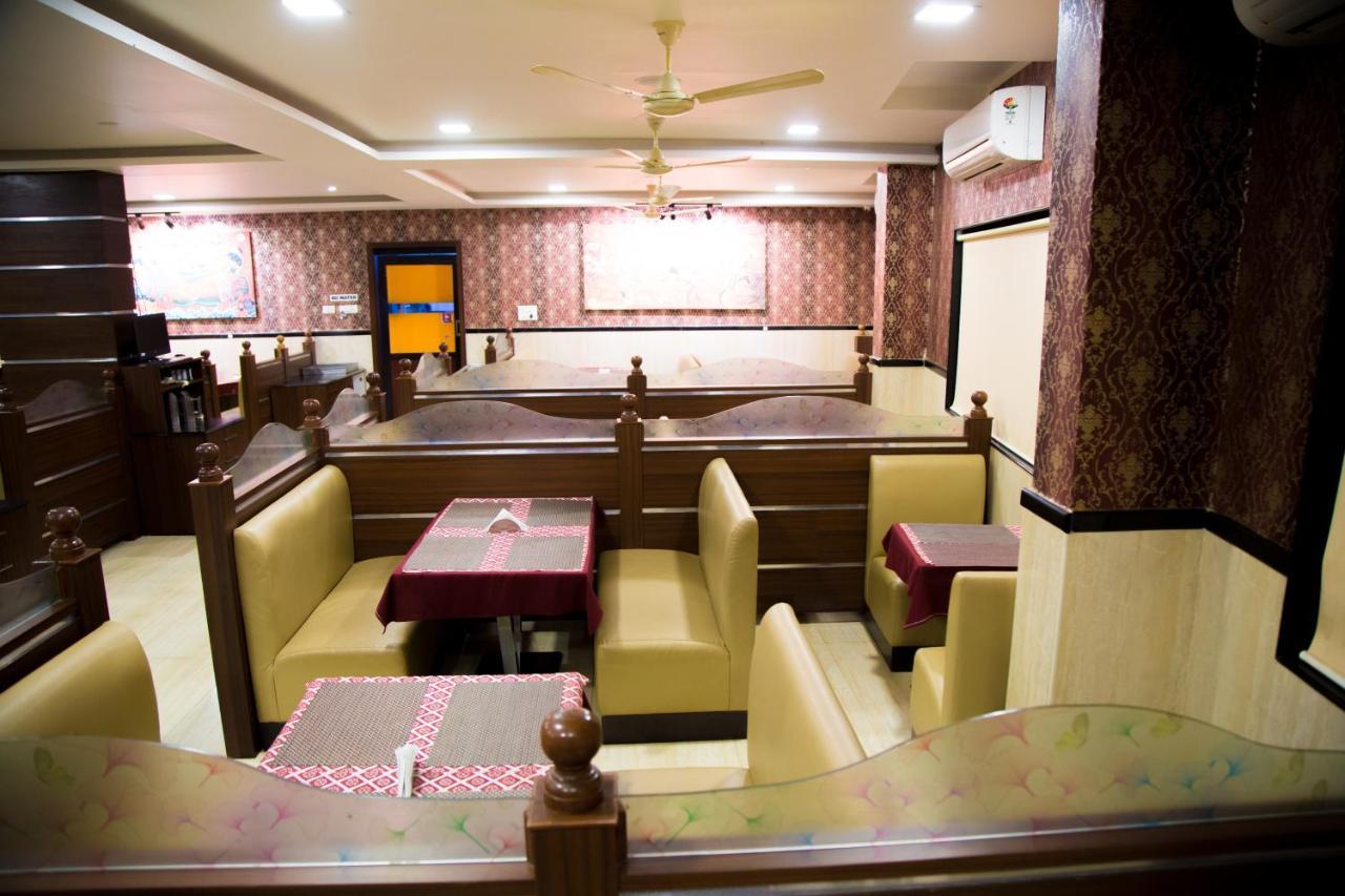 Hotel Mahalakshmi Residency Kolluru Bagian luar foto